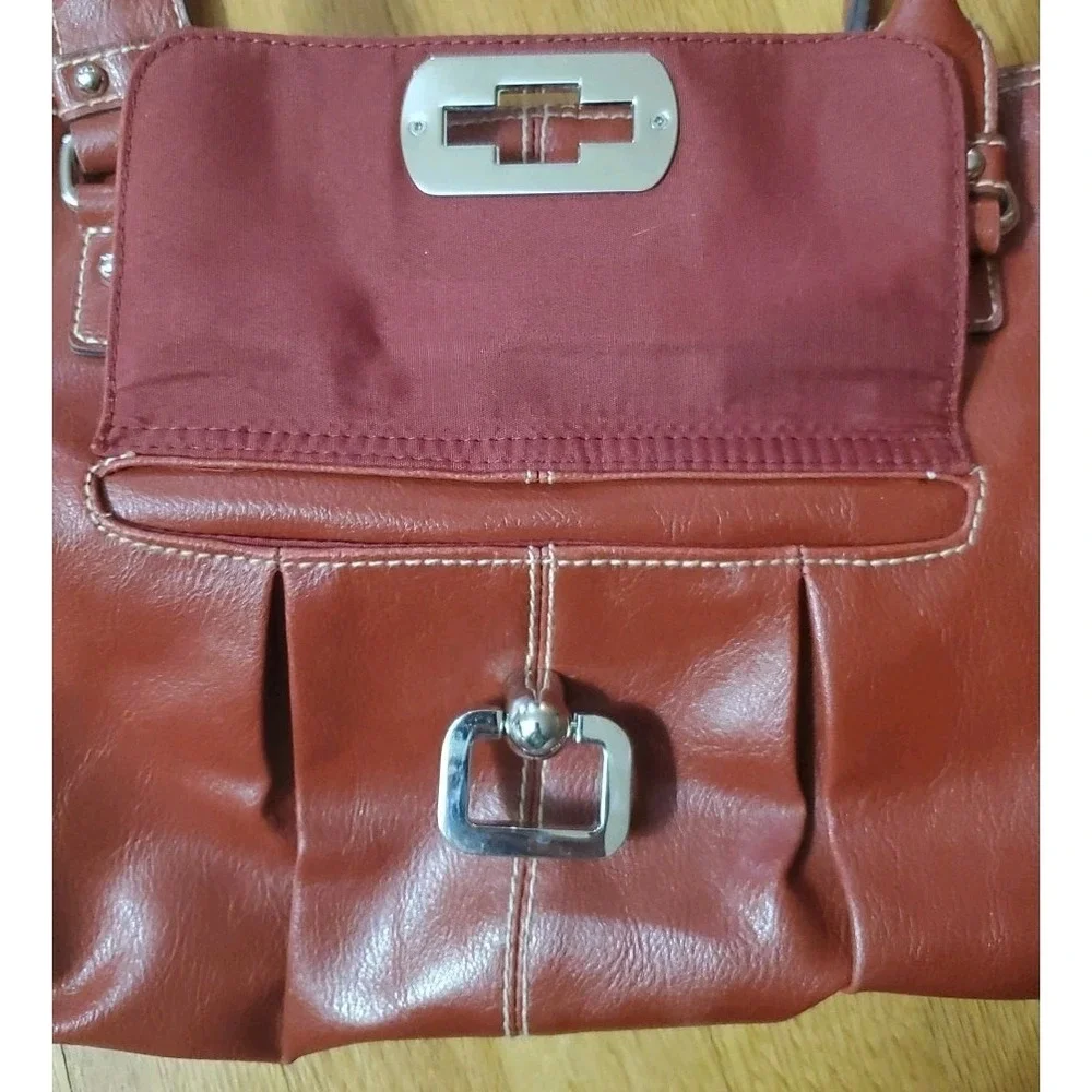 Liz Claiborne liz claiborne